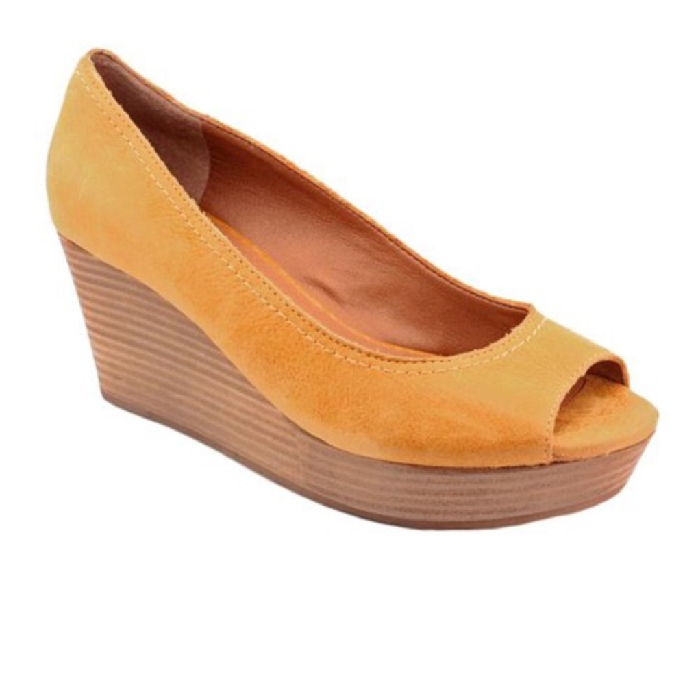 LUCKY BRAND Issy Peep Toe Leather Wedge Heel